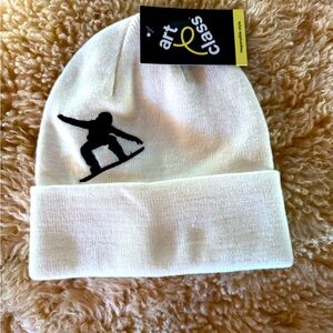 NWT winter hat snowboarder decal